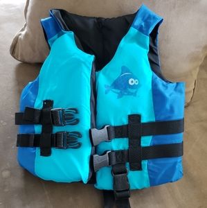 LifeJacket w/ Shark Fin Child 30-50 lbs